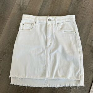 Wilfred White Denim Mini Skirt with Frayed Hem